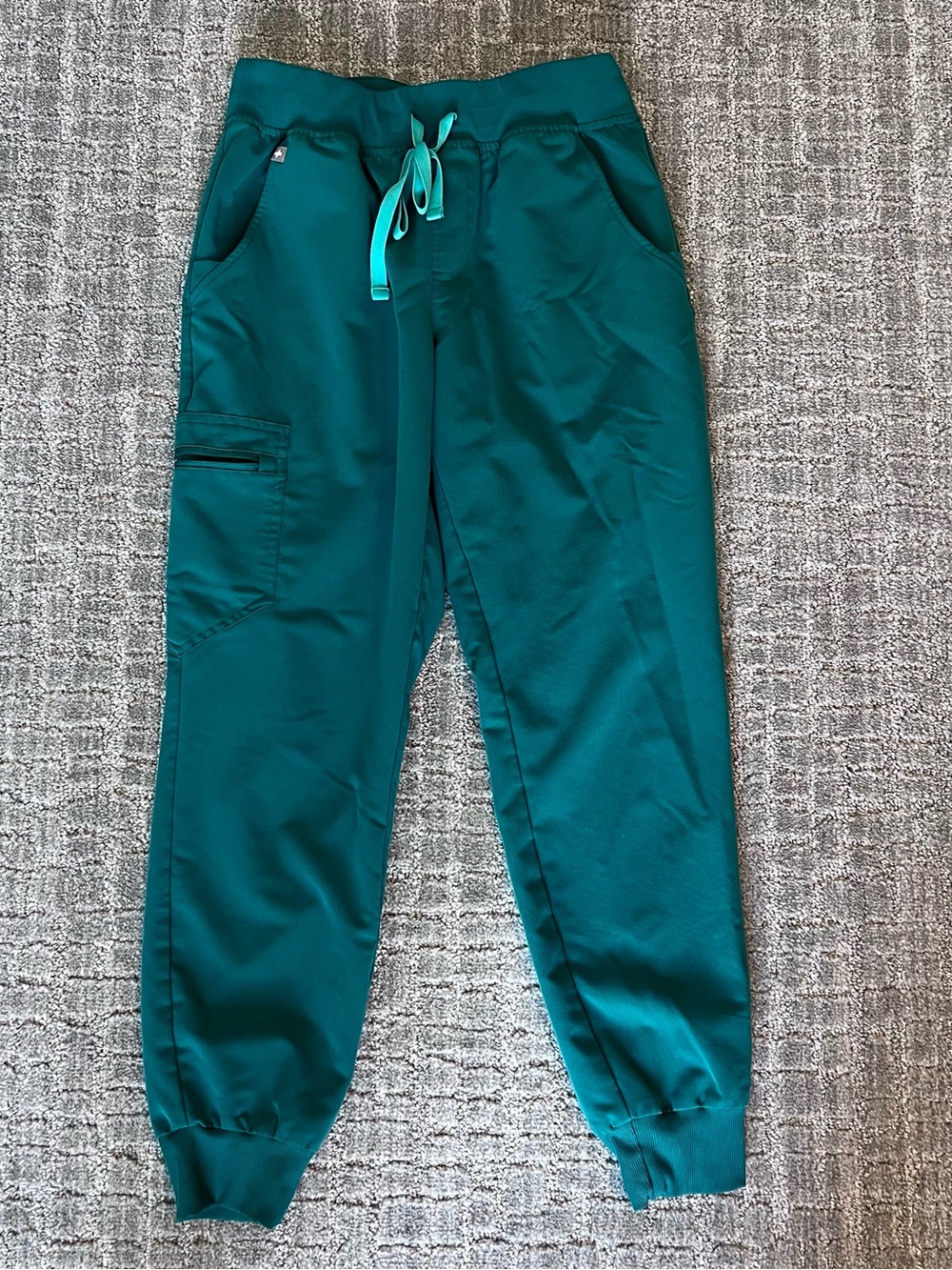 FIGS Zamora Jogger Scrub Pants Hunter Green